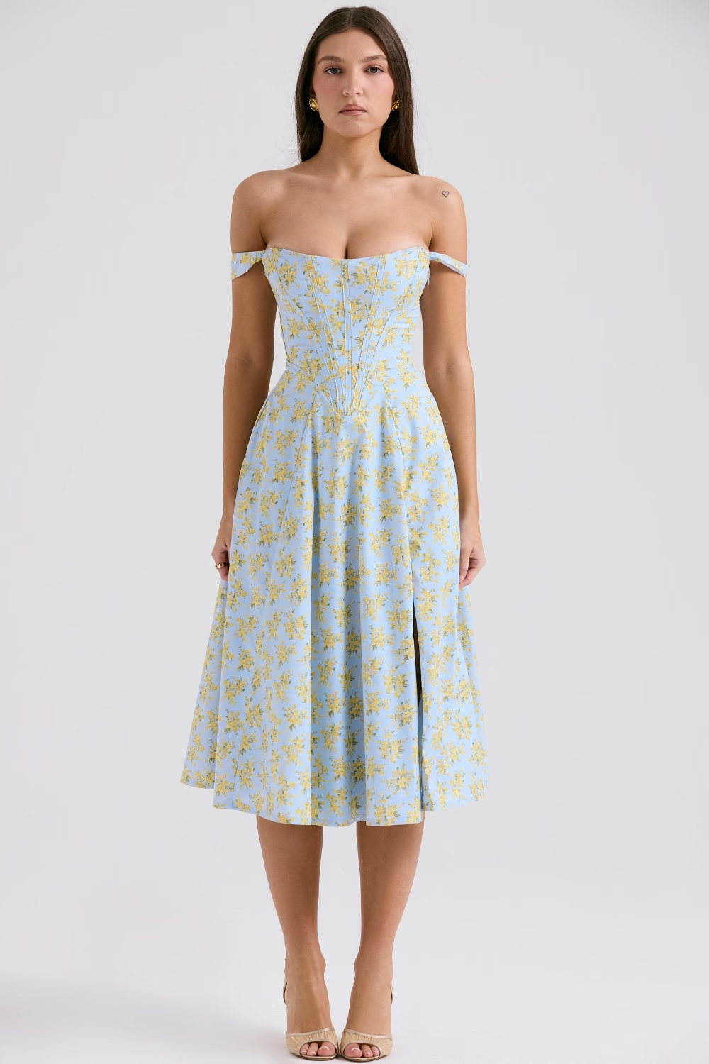 Amara Bloom – Vestido midi floral con abertura y tirantes anchos
