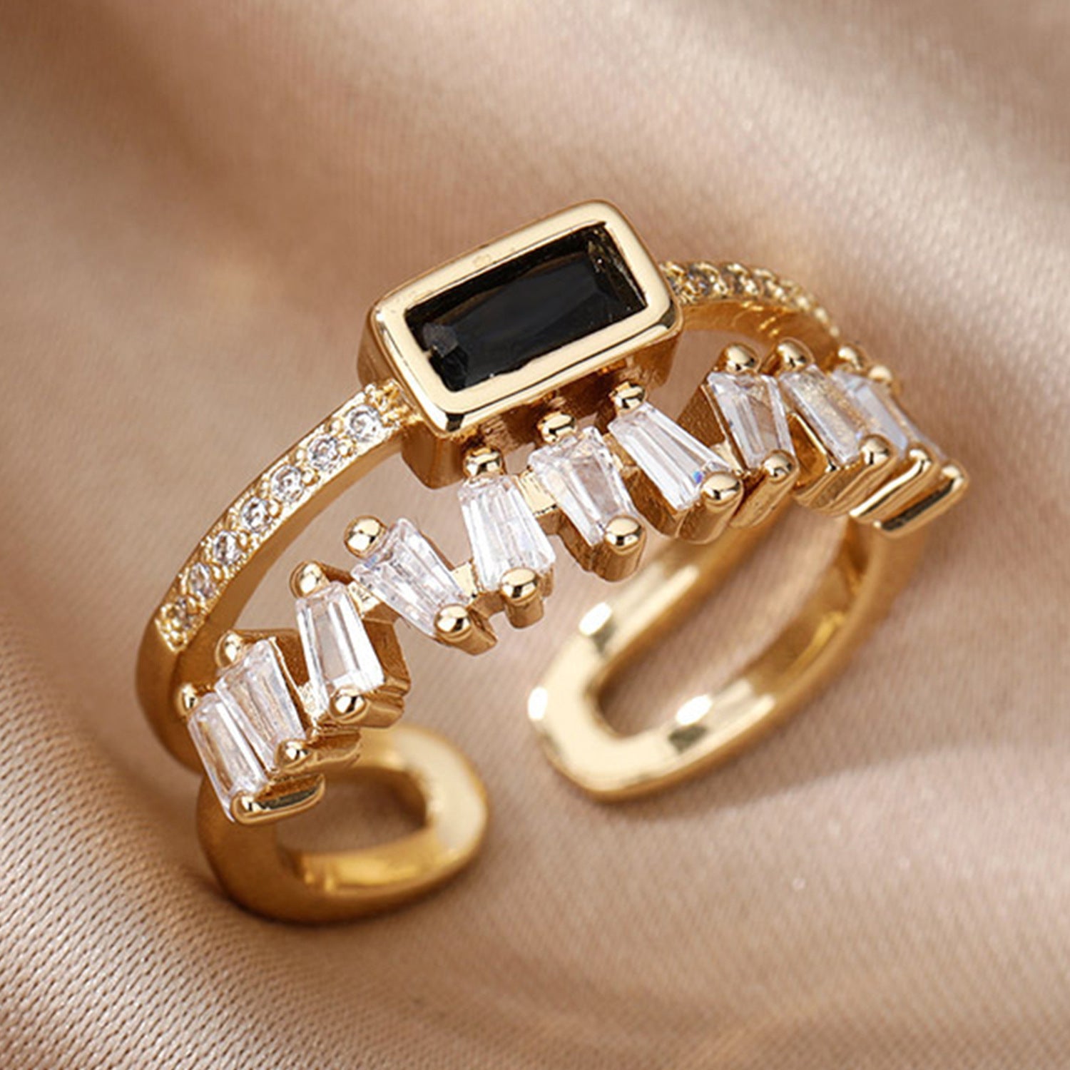 Luz - Anillo ajustable con circonitas